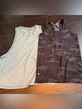 LULULEMON and Athleta bundle lot Black Camo and green athletic tanks small Euc
